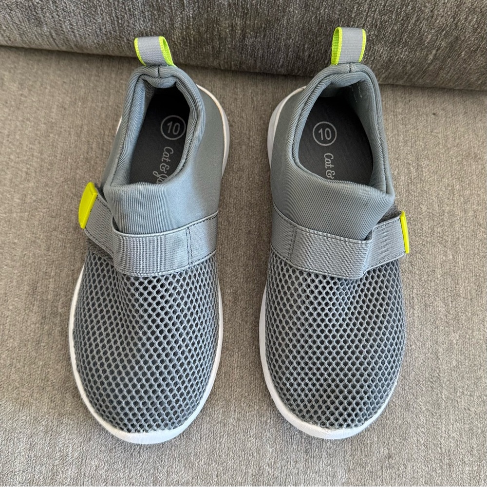 Cat & Jack Gray and Yellow Water Shoes Breathable Mesh